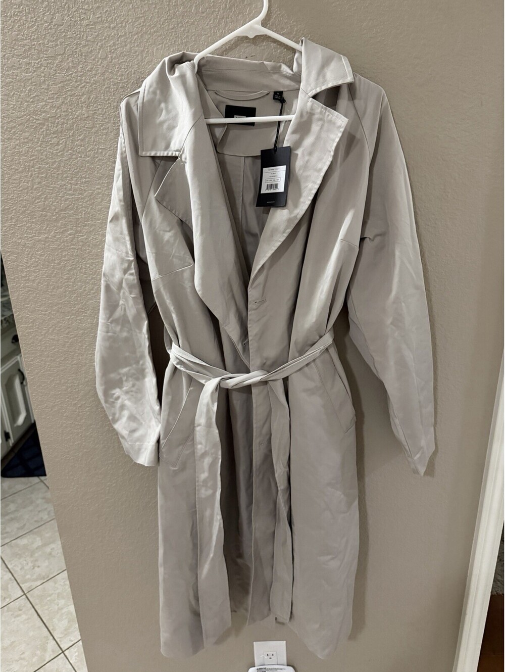 Away Women’s Transit Trench Coat Jacket